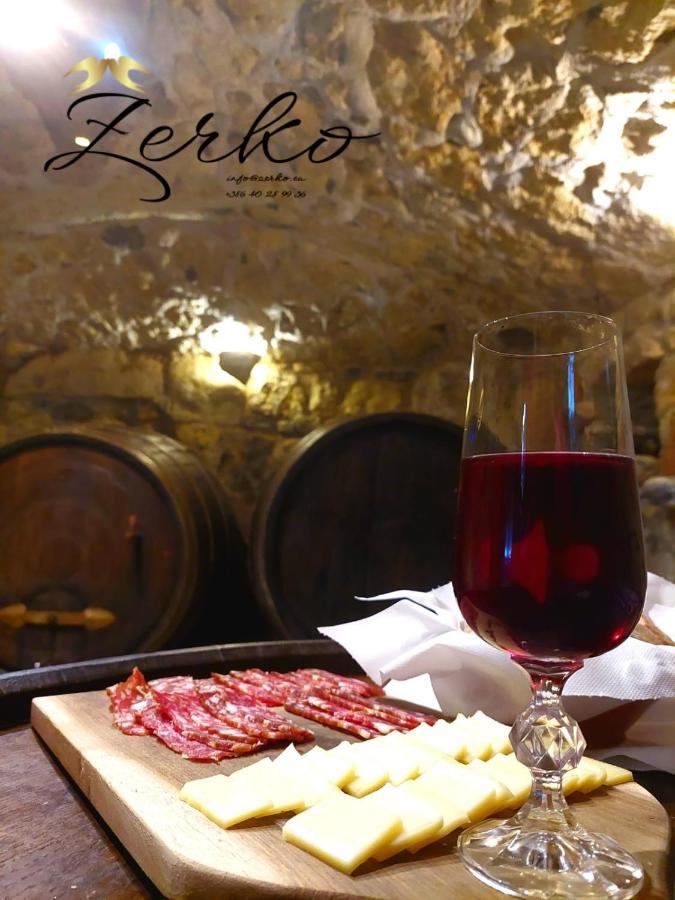 Zerko Holiday Home - Vineyard Chalet With Sauna And Jacuzzi Free Mirna エクステリア 写真