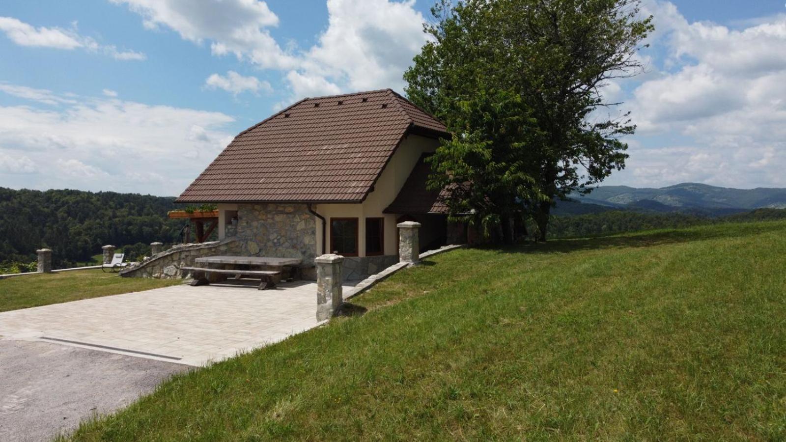 Zerko Holiday Home - Vineyard Chalet With Sauna And Jacuzzi Free Mirna エクステリア 写真