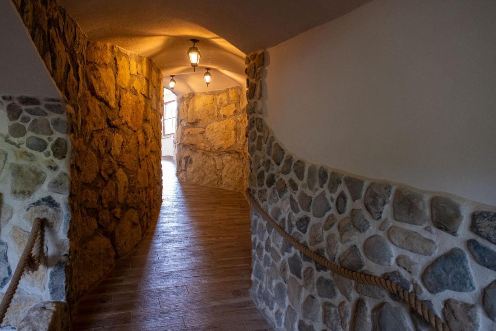 Zerko Holiday Home - Vineyard Chalet With Sauna And Jacuzzi Free Mirna エクステリア 写真
