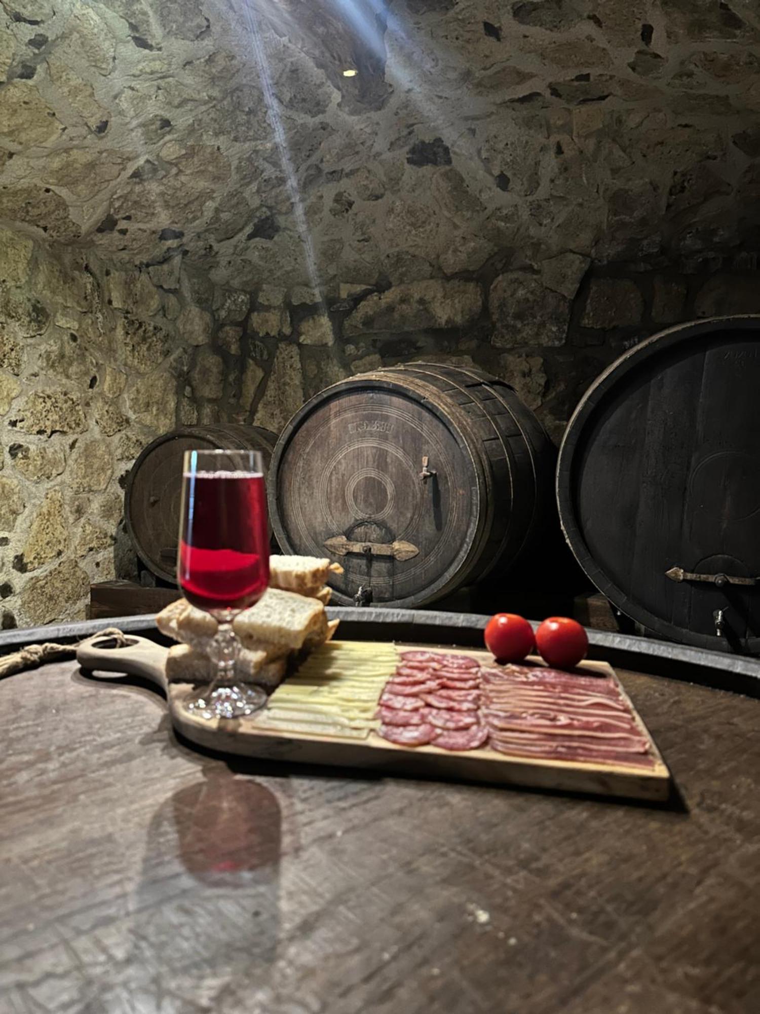 Zerko Holiday Home - Vineyard Chalet With Sauna And Jacuzzi Free Mirna エクステリア 写真